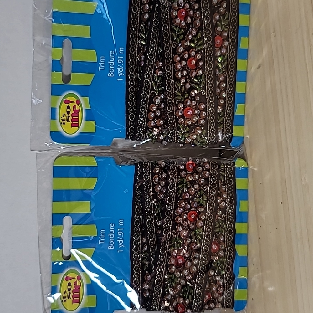 NWT Beautiful Beaded Trim